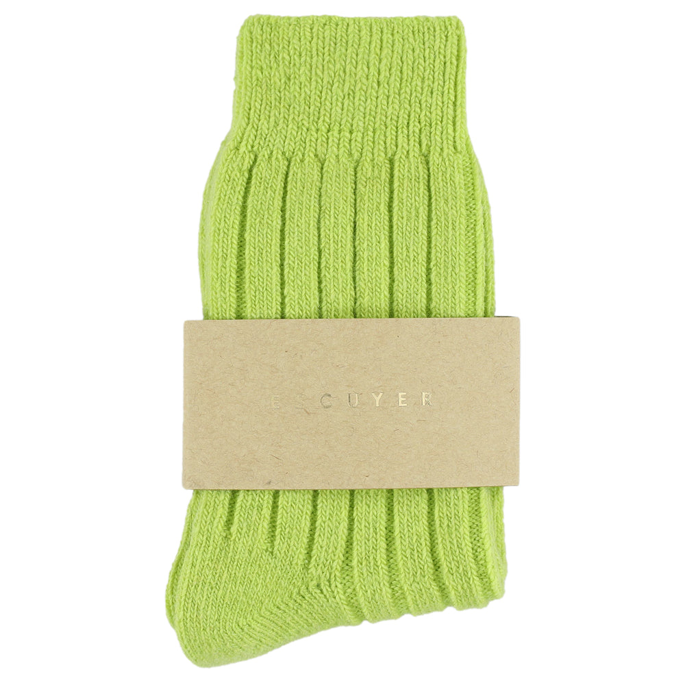 Close-up of Escuyer Lime women's cashmere crew socks — 10% cashmere, 38% virgin wool, GRS certified recycled polyamide