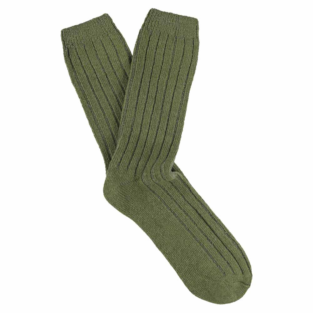 Escuyer men's cashmere crew socks in Khaki — mid-calf crew cut, premium cashmere and virgin wool blend, handmade in Portugal