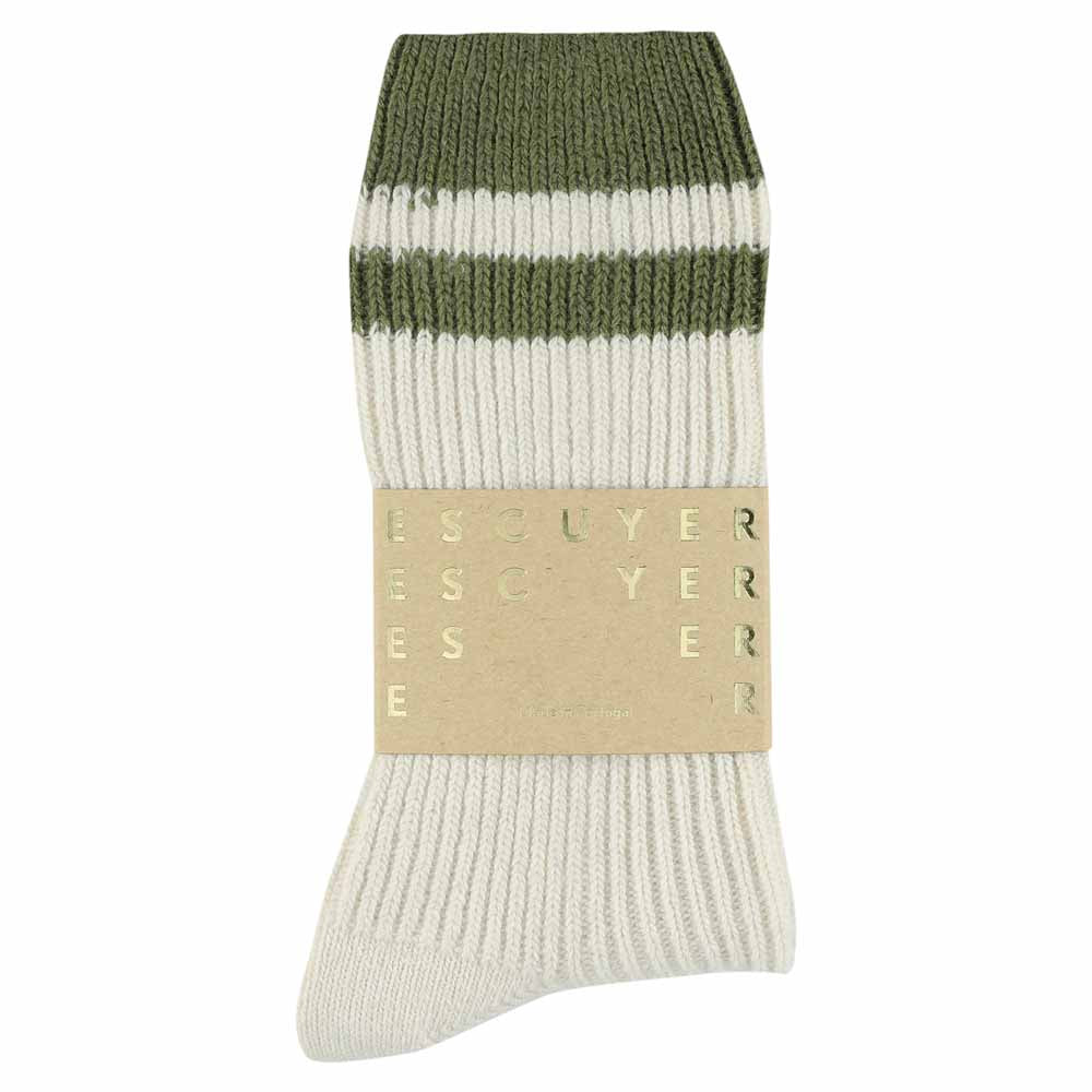 Close-up of Escuyer Ecru / Khaki striped cashmere socks — 10% cashmere, 38% virgin wool, GRS certified recycled polyamide