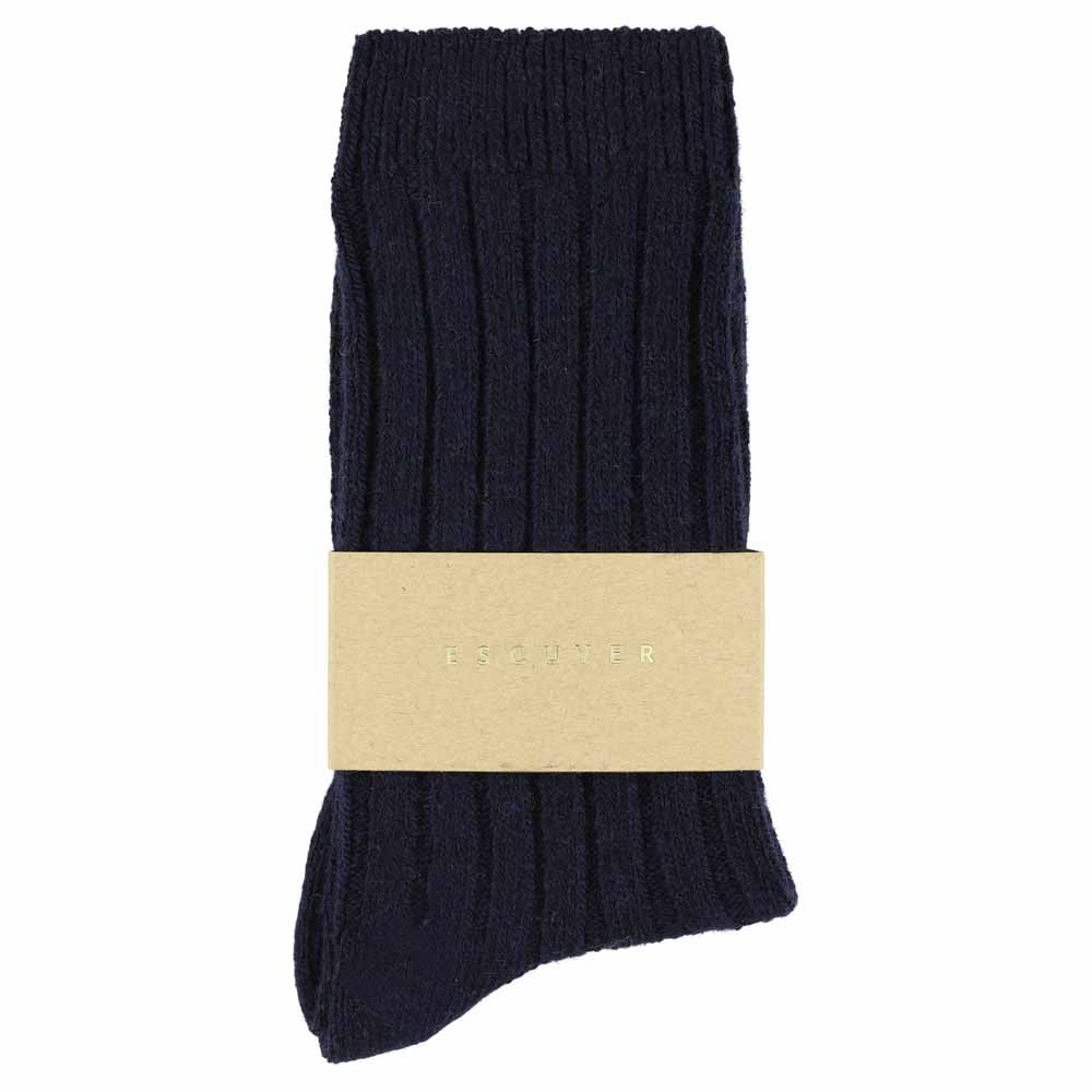 Close-up of Escuyer Navy women's cashmere crew socks — 10% cashmere, 38% virgin wool, GRS certified recycled polyamide