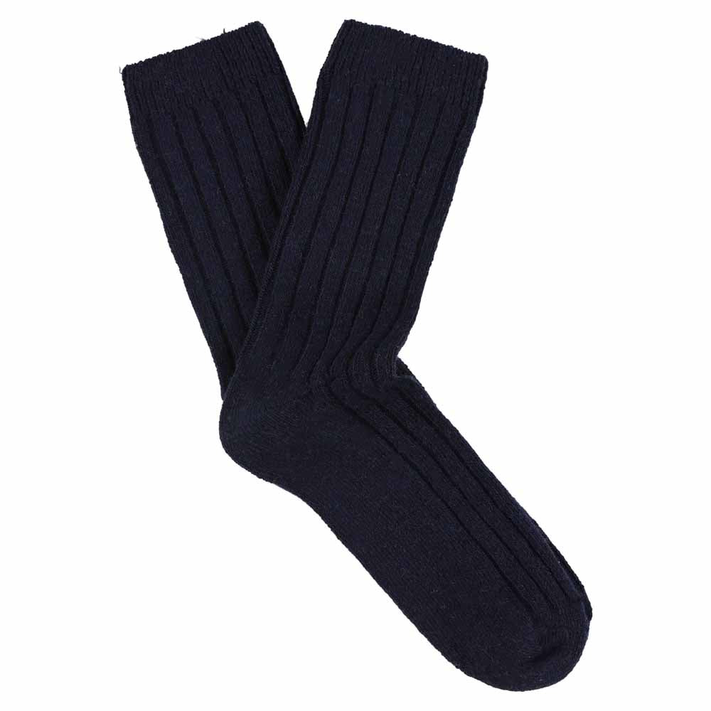 Escuyer women's cashmere crew socks in Navy — mid-calf crew cut, premium cashmere and virgin wool blend, handmade in Portugal